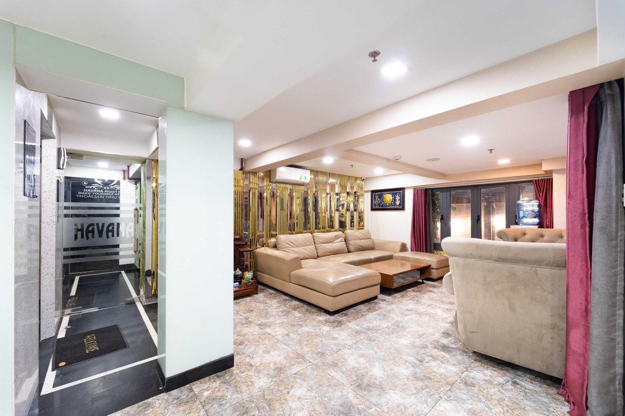 Collection O Havana Airport Hotel Ho Chi Minh City Bagian luar foto