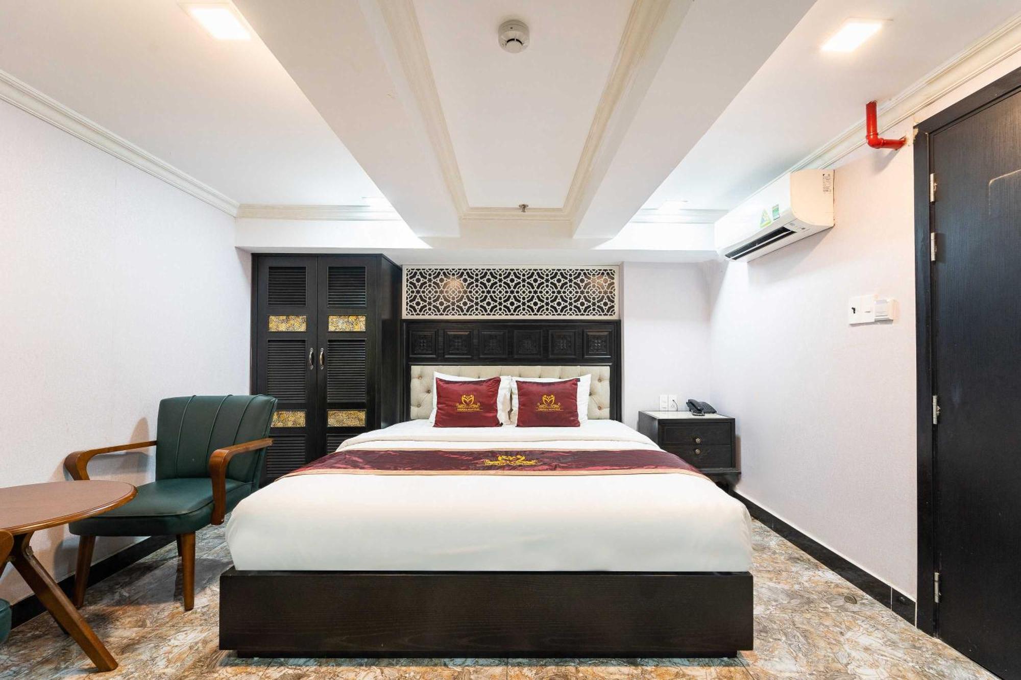 Collection O Havana Airport Hotel Ho Chi Minh City Bagian luar foto